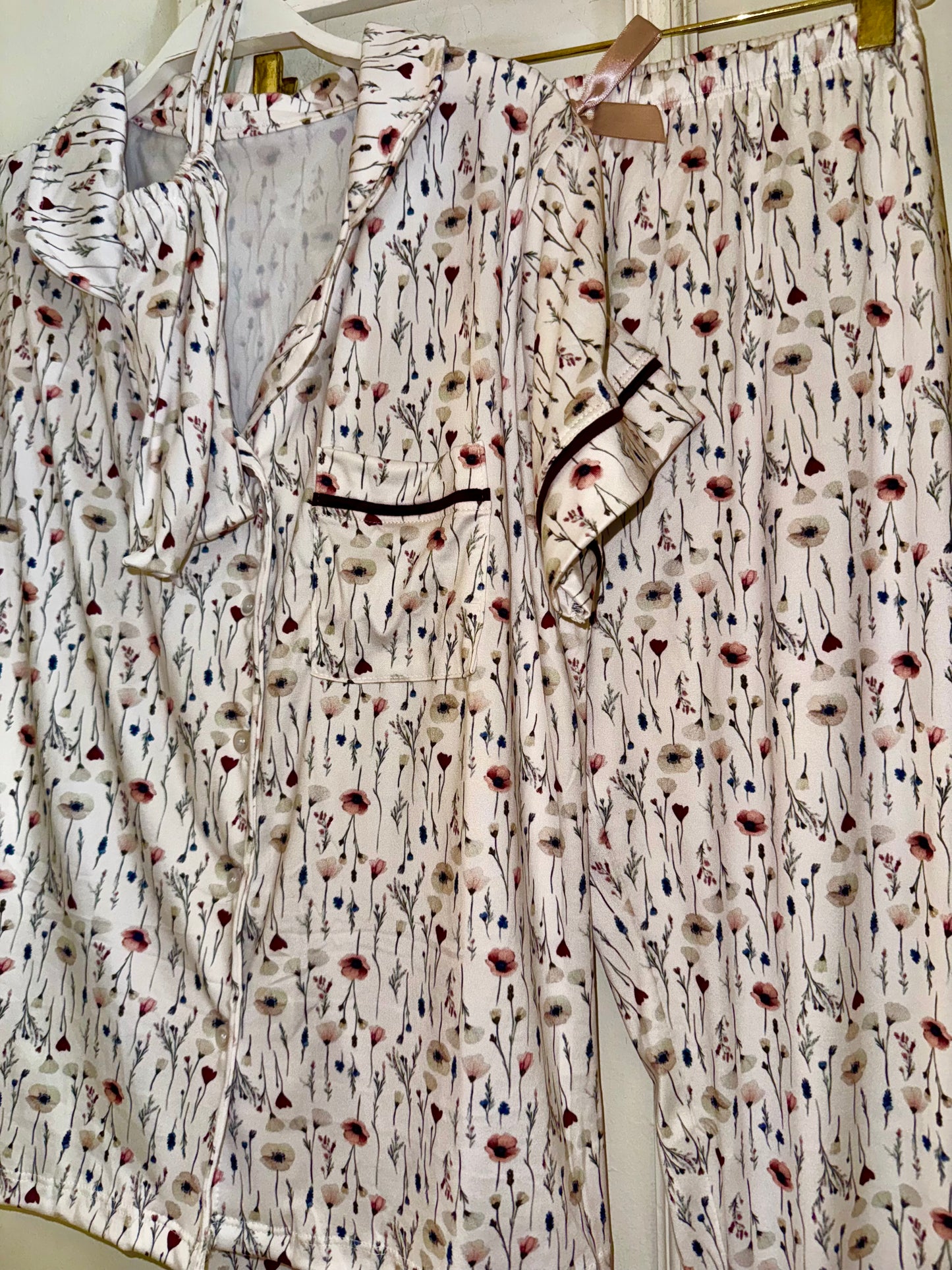 PIJAMA PANTALÓN FLORES BLANCO/ VINO