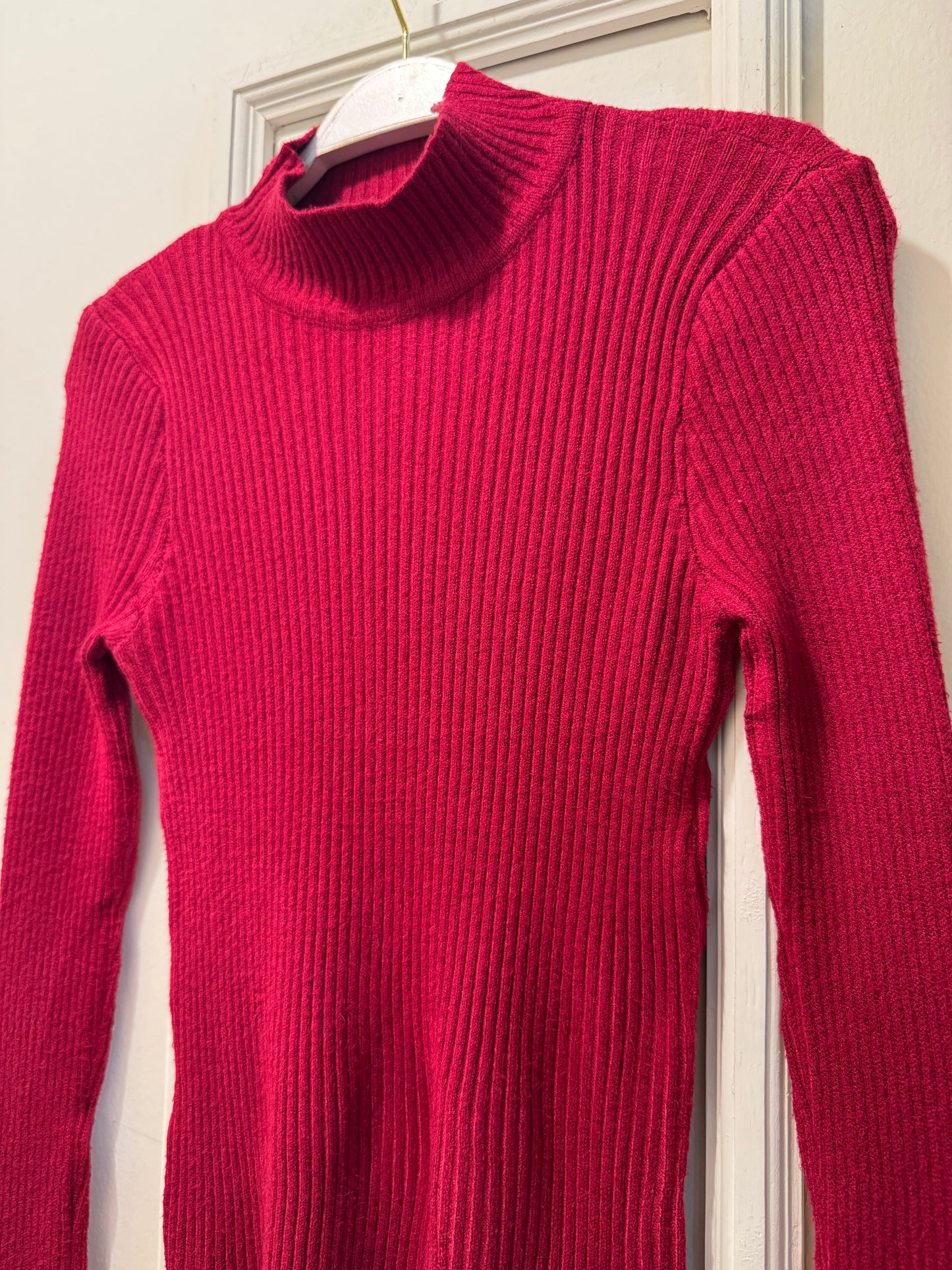 SUÉTER BASIC ELARA ROJO