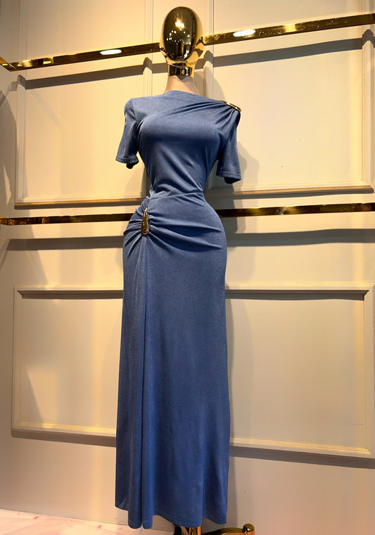 VESTIDO ALY MIDI POLIÉSTER BROCHE DORADO