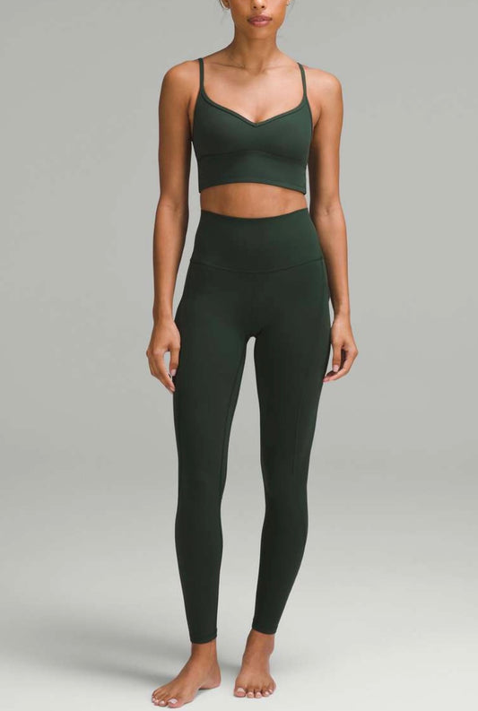 TOP & LEGGING SPORT VERDE LULULEMON