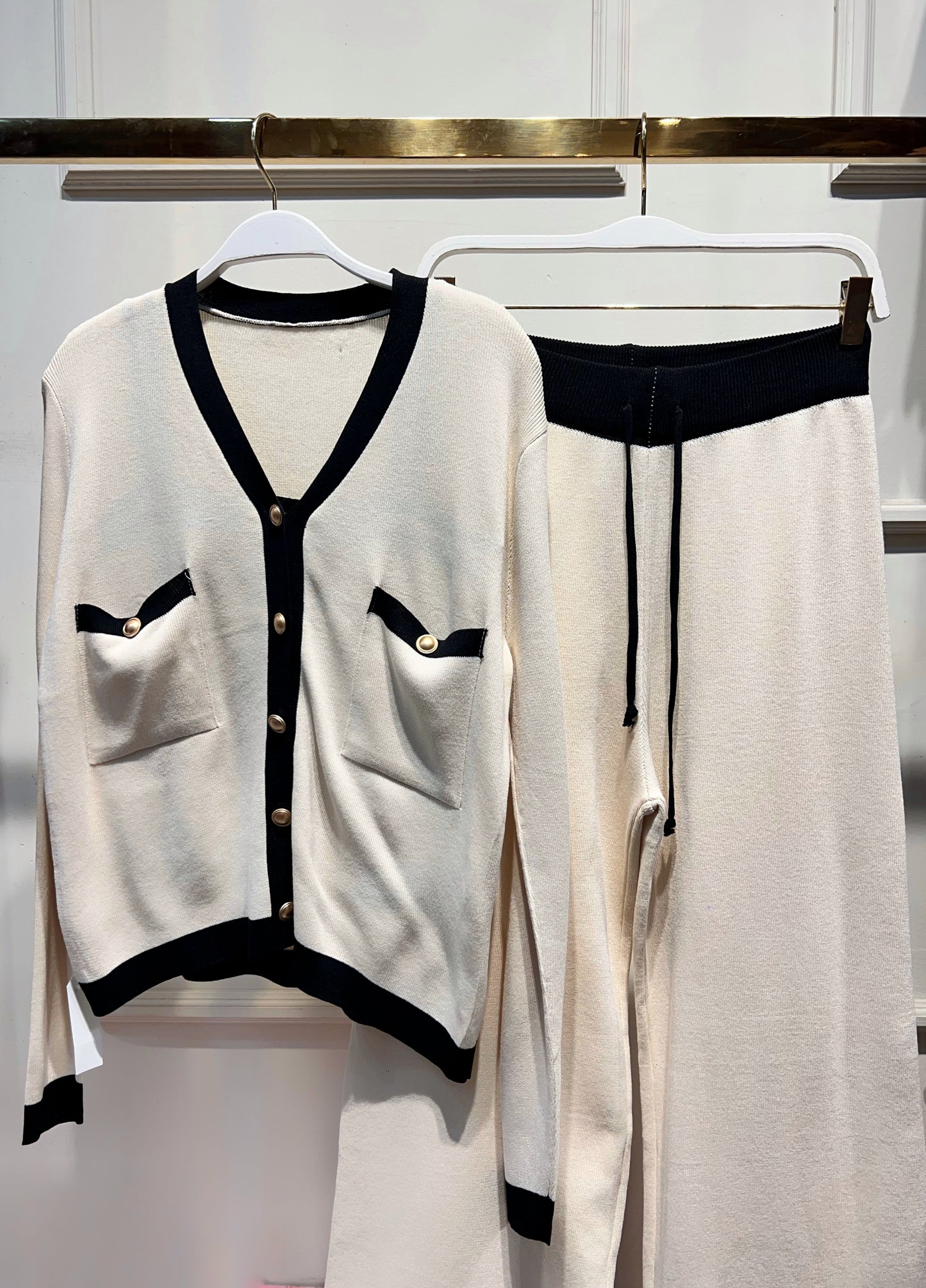 SET PUNTO 3 PIEZAS CREMA