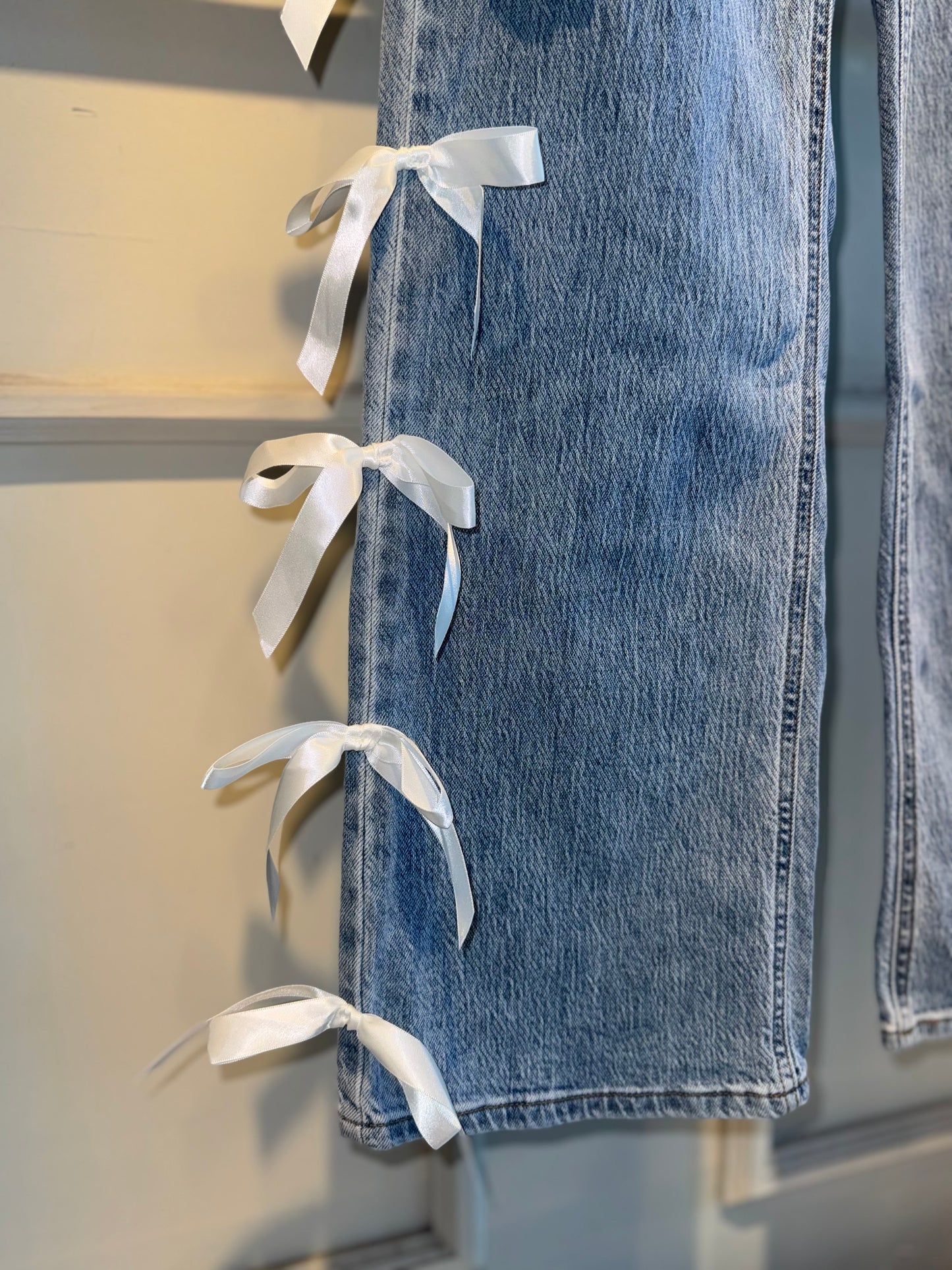 JEANS BOW