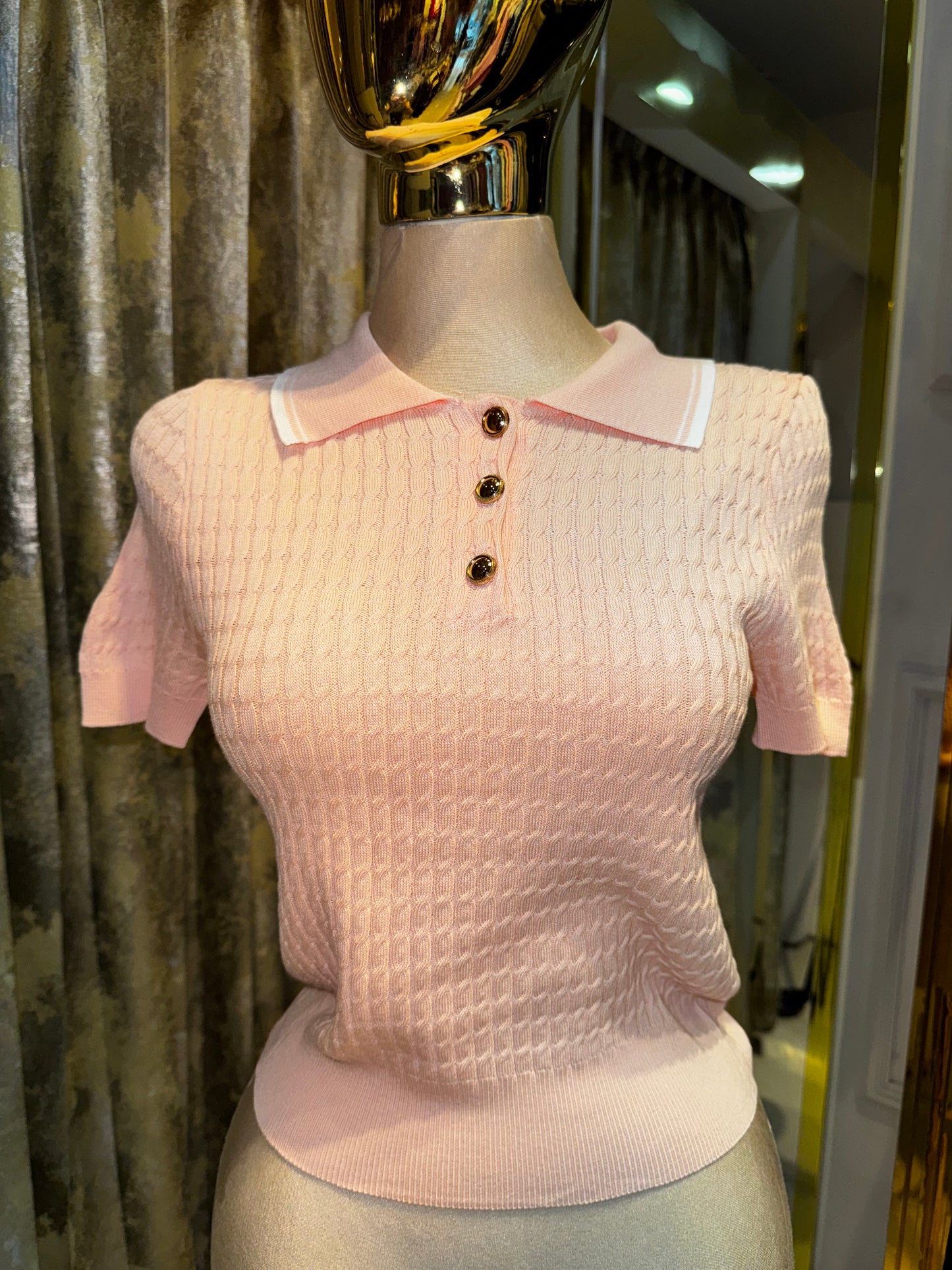 BLUSA TRENZA BOTÓN DORADO