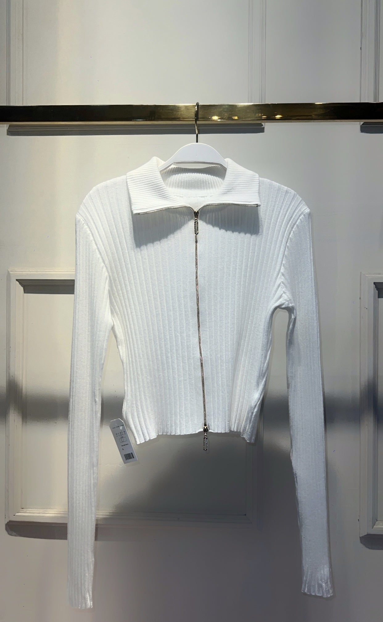 SUETER ZIPER PIEDRAS BLANCO