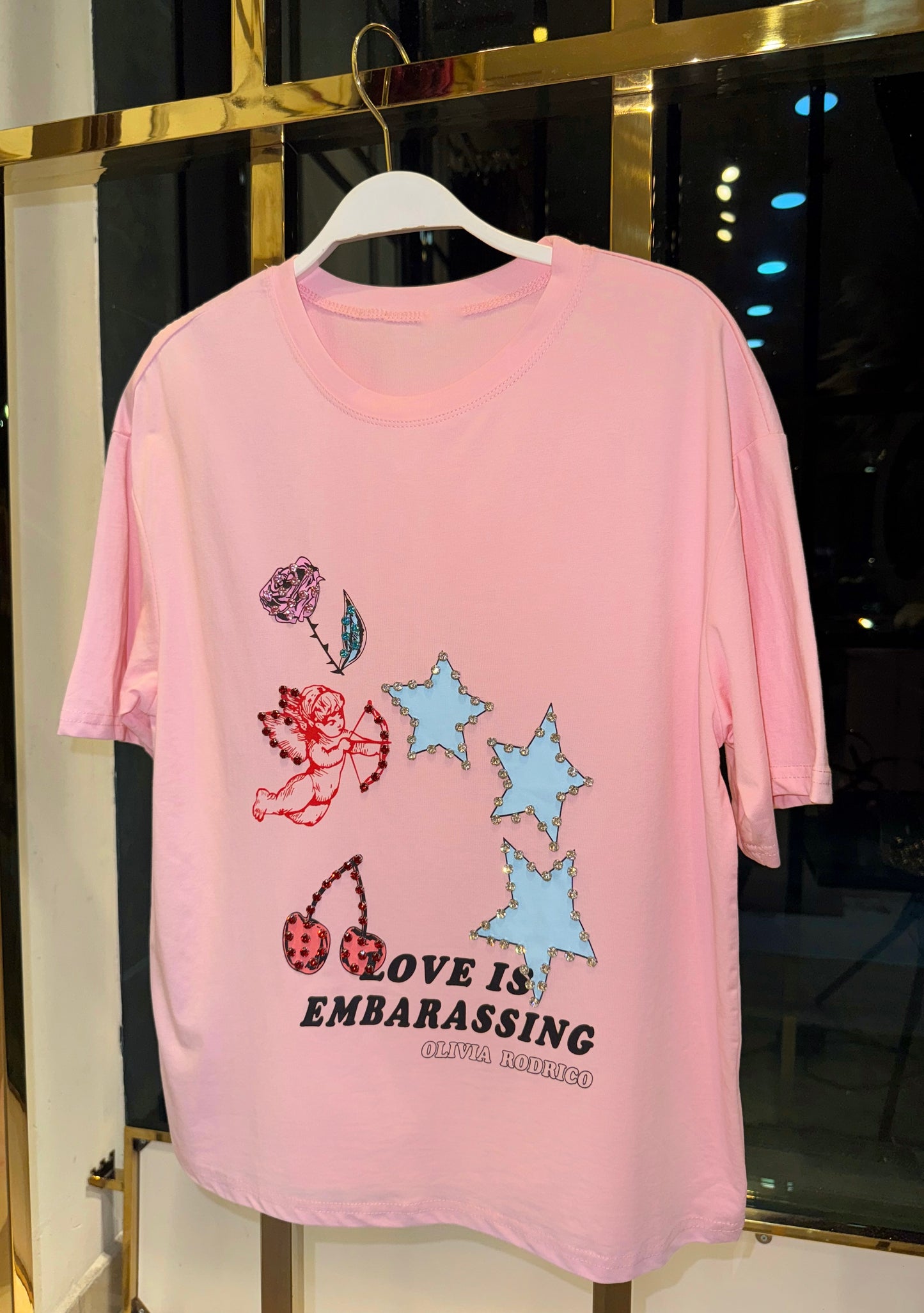 PLAYERA STARS / LOVE IS EMB