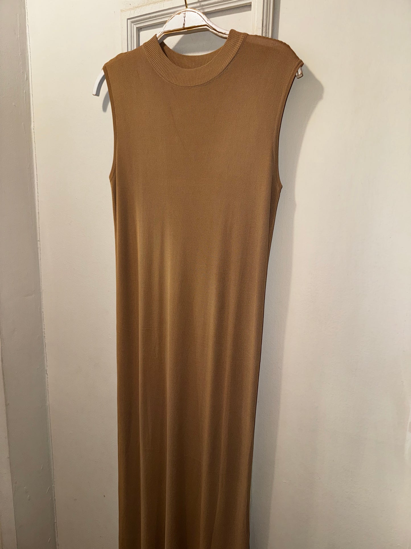VESTIDO BASIC SIN MANGA