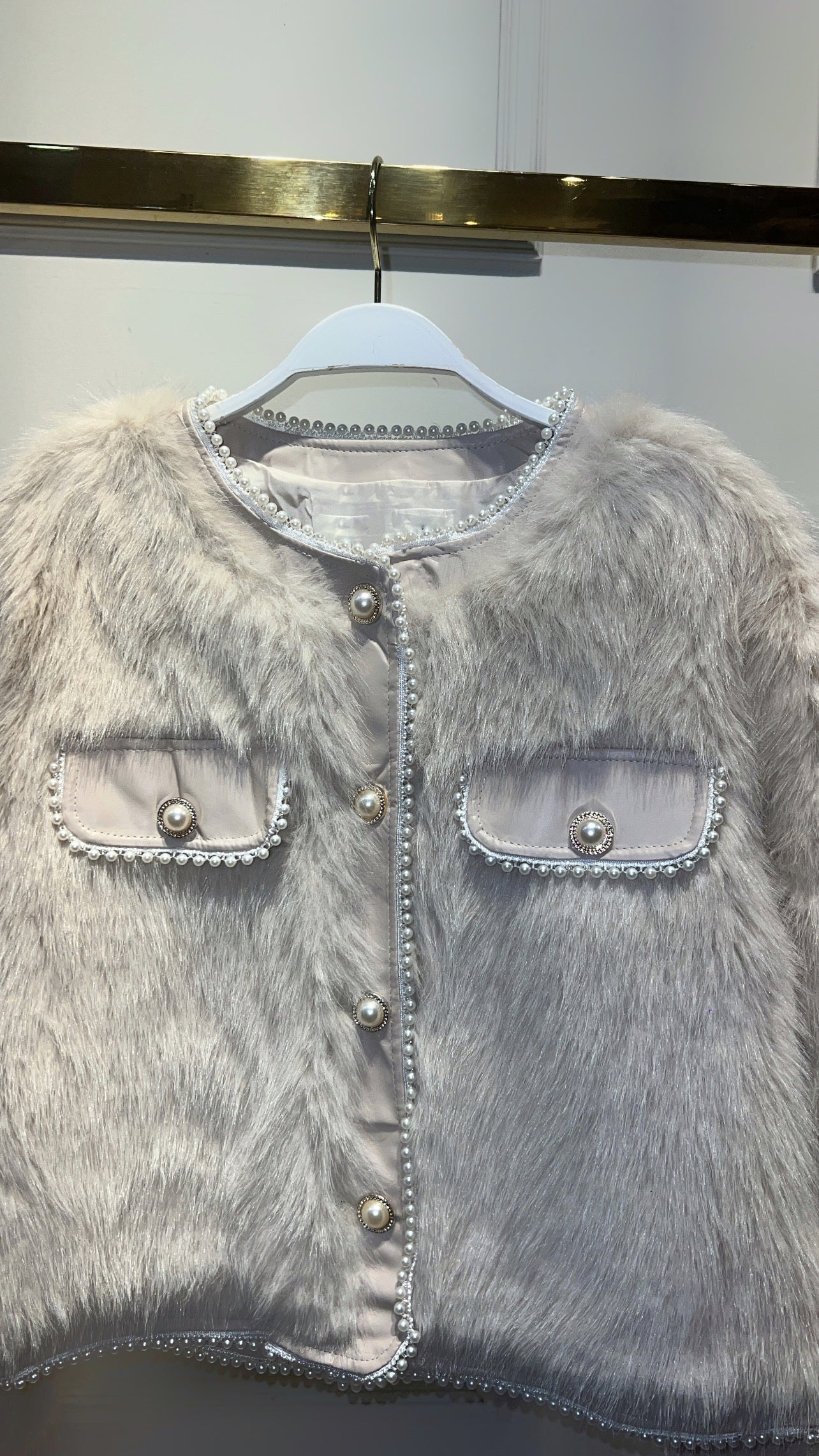 ABRIGO SABRINA PELUCHE PERLAS BEIGE