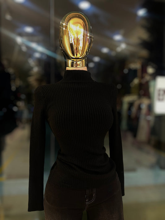 SUÉTER BASIC ELARA NEGRO