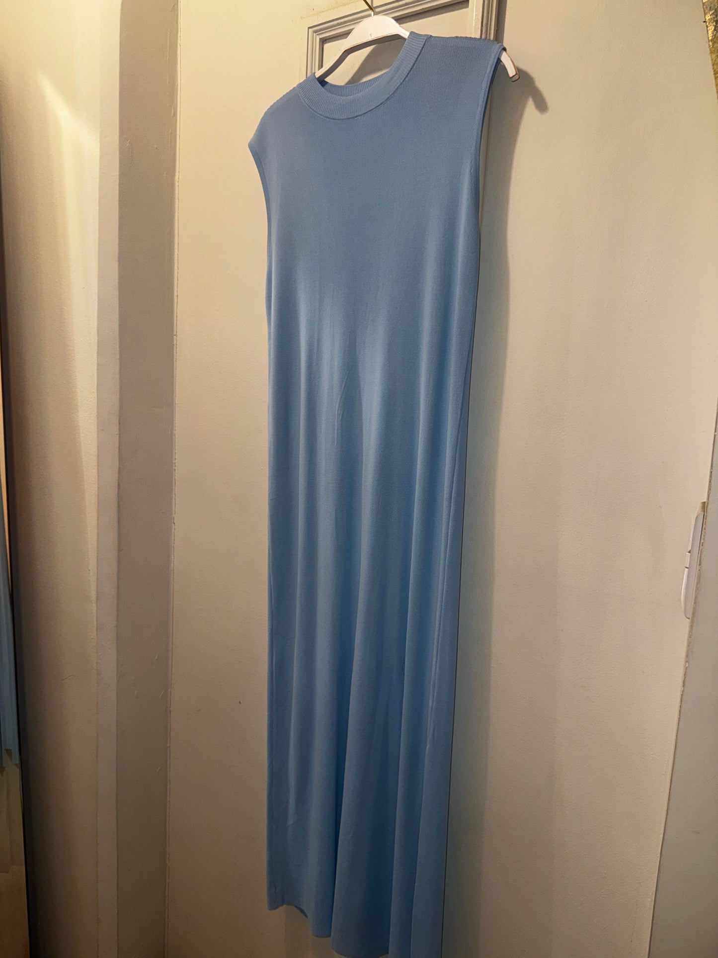 VESTIDO BASIC SIN MANGA