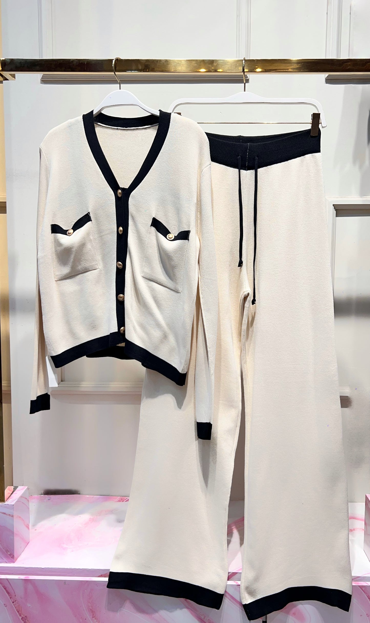 SET PUNTO 3 PIEZAS CREMA