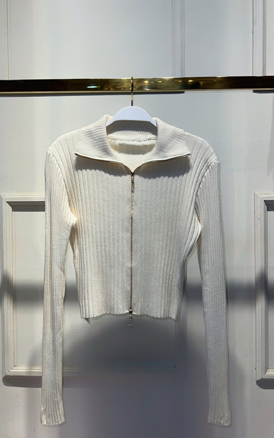 SUETER ZIPER PIEDRAS CREMA