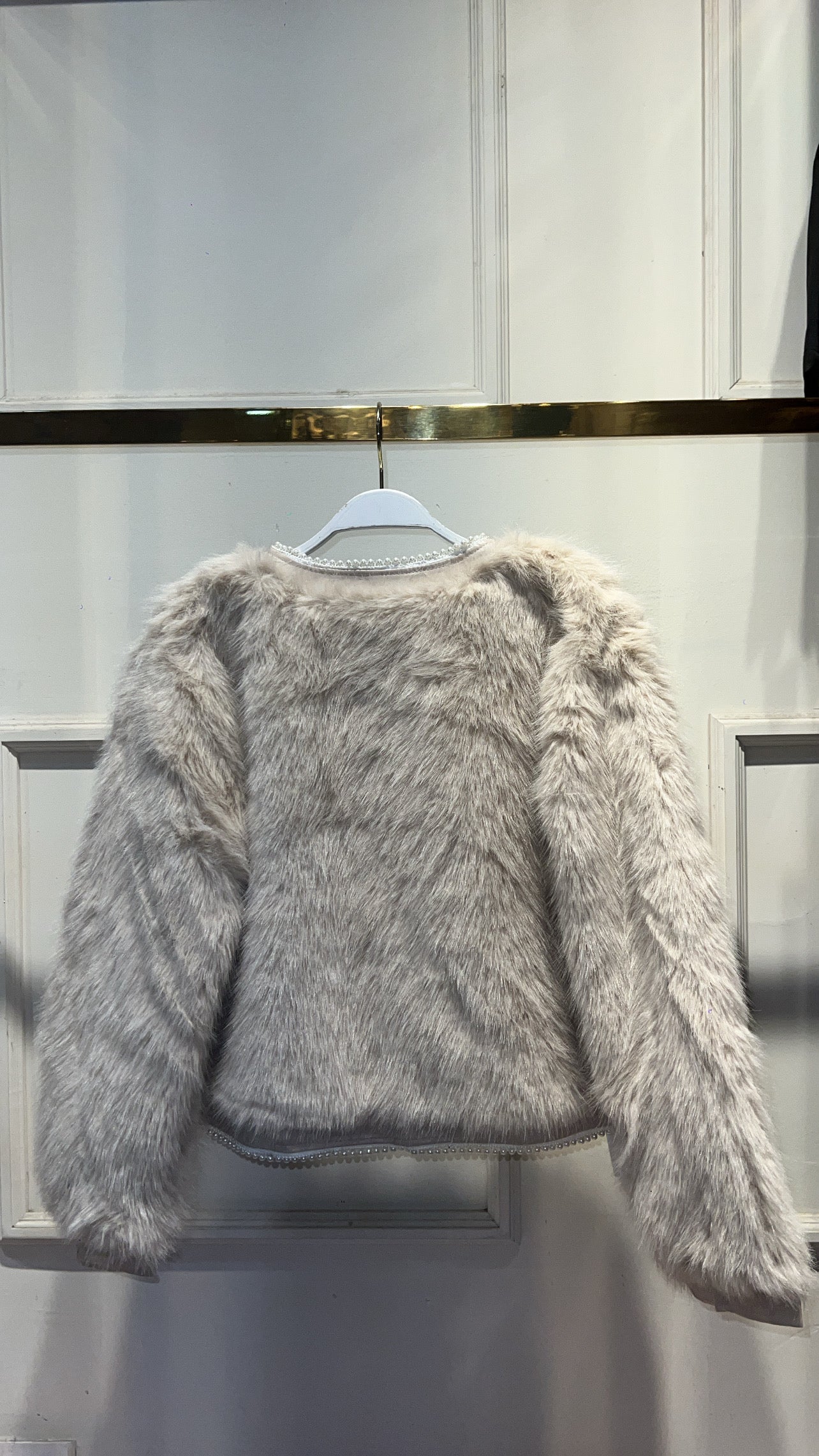 ABRIGO SABRINA PELUCHE PERLAS BEIGE