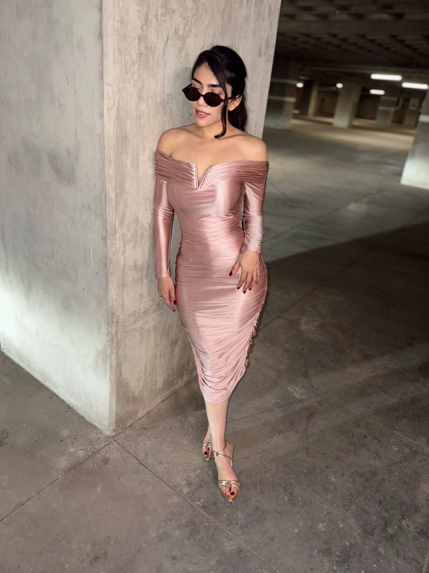 VESTIDO ANAIS MIDI ROSA SATIN STONES