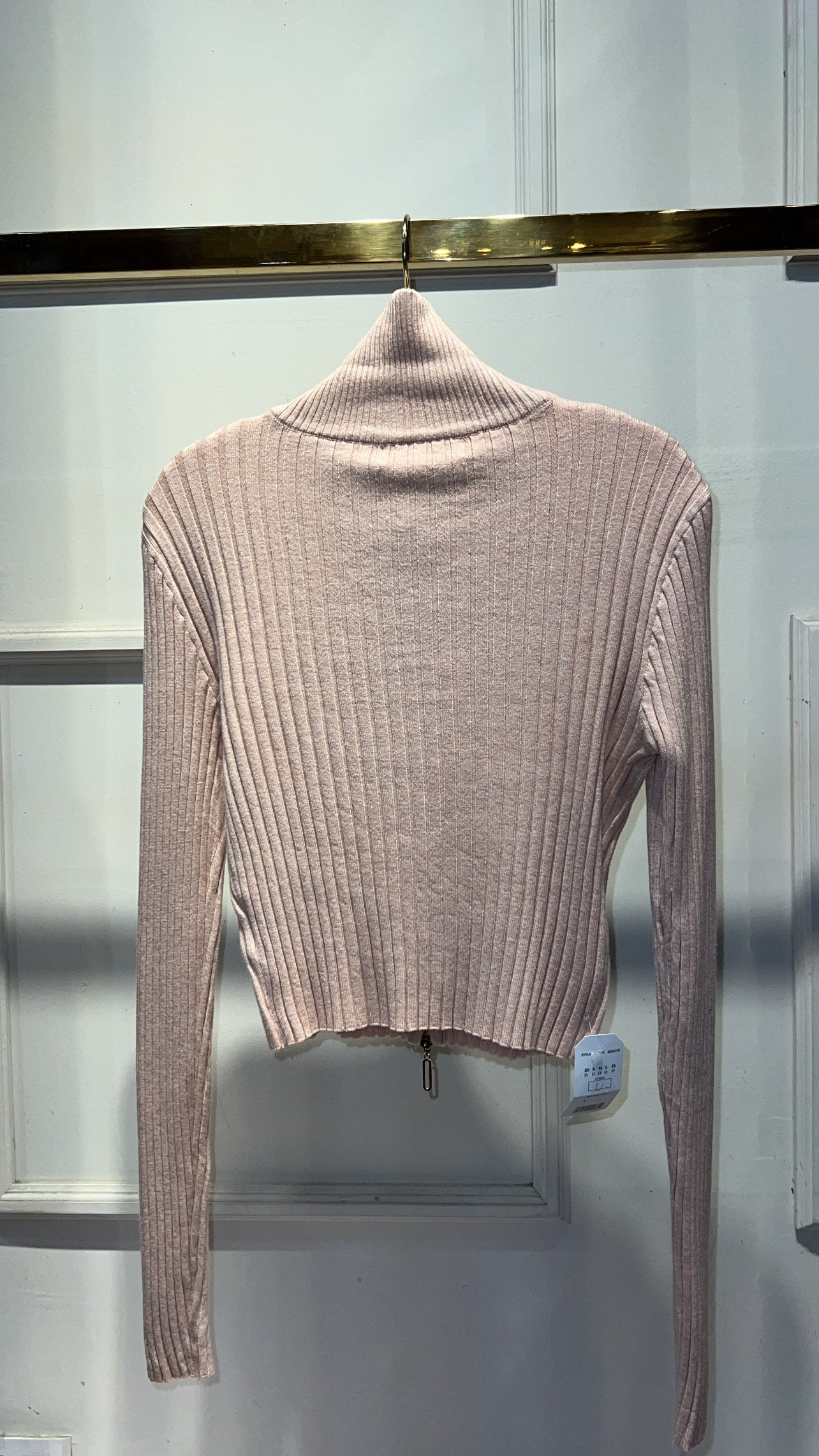 SUETER ZIPER PIEDRAS ROSA PALO