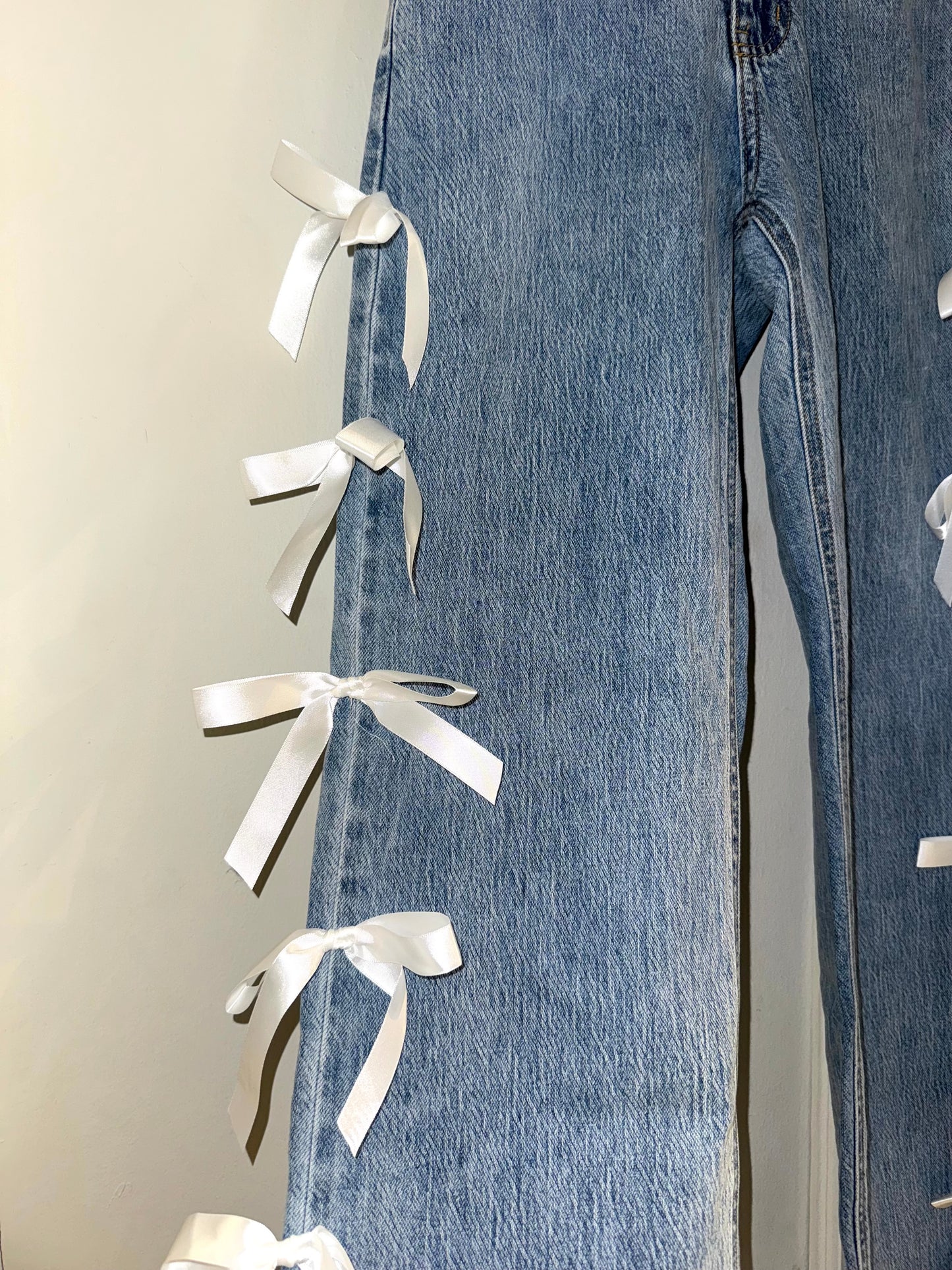 JEANS BOW