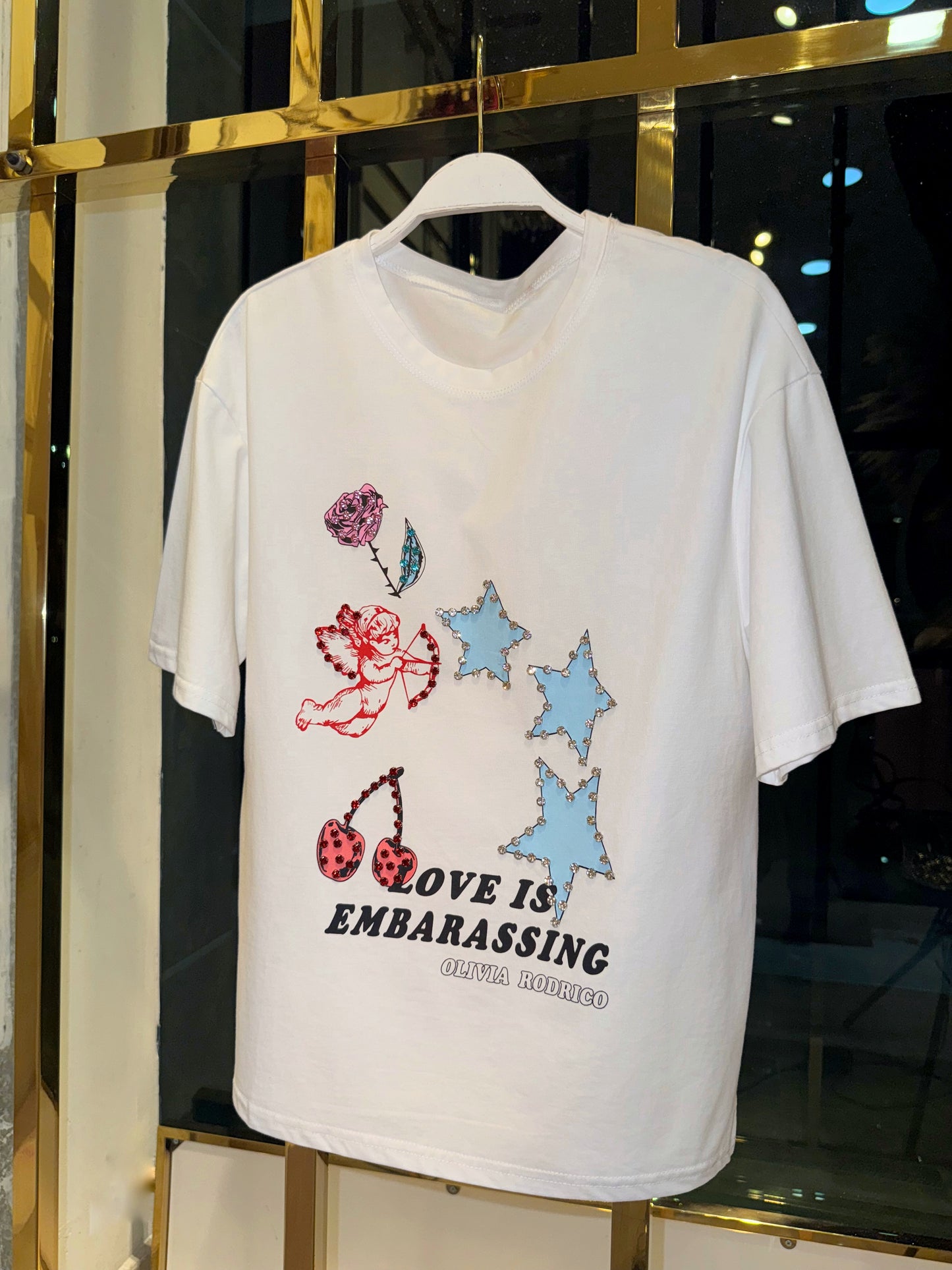 PLAYERA STARS / LOVE IS EMB