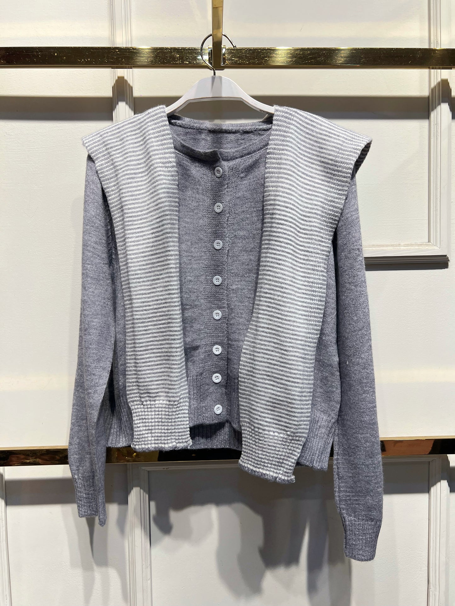 SUÉTER MARGARET GRIS