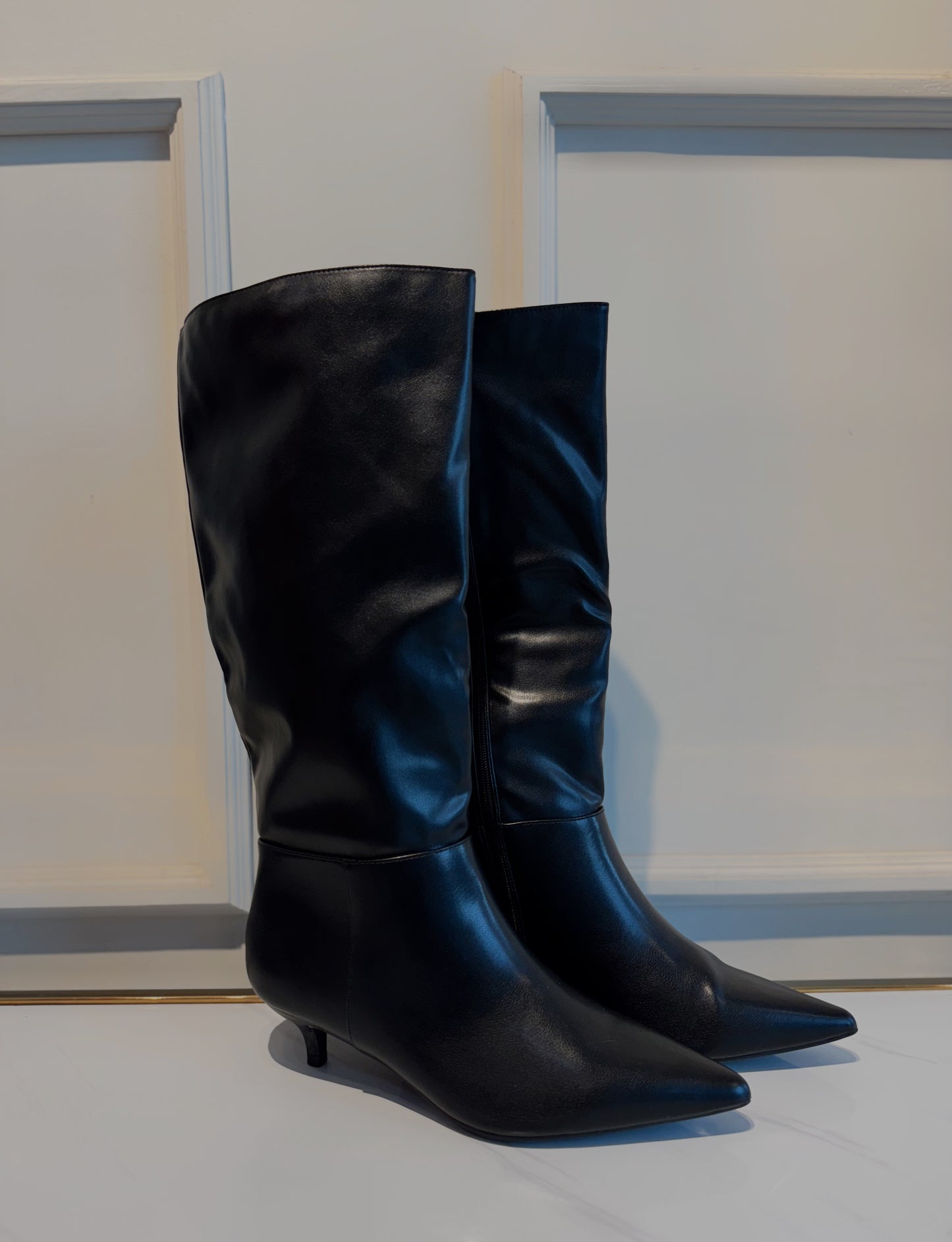 BOTA LOW BREE - NEGRO