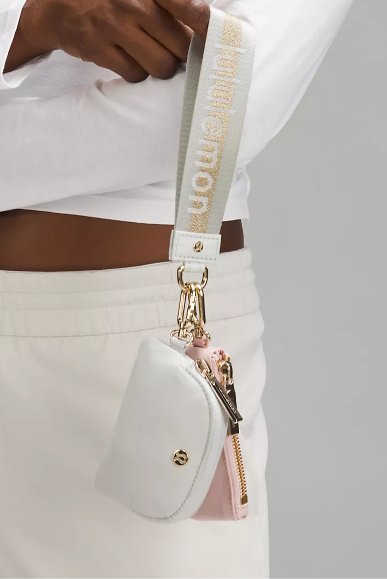 DUAL POUCH WRISTLET ROSA