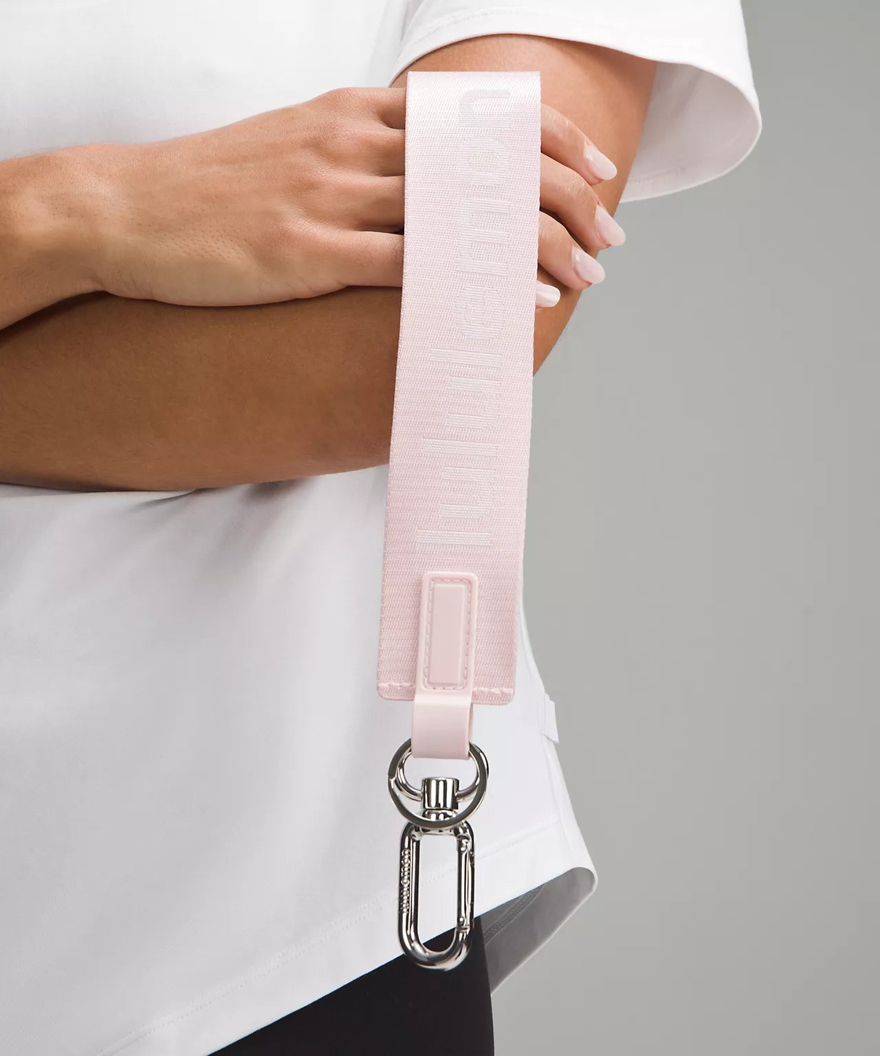 NEVER LOST KEYCHAIN ROSA