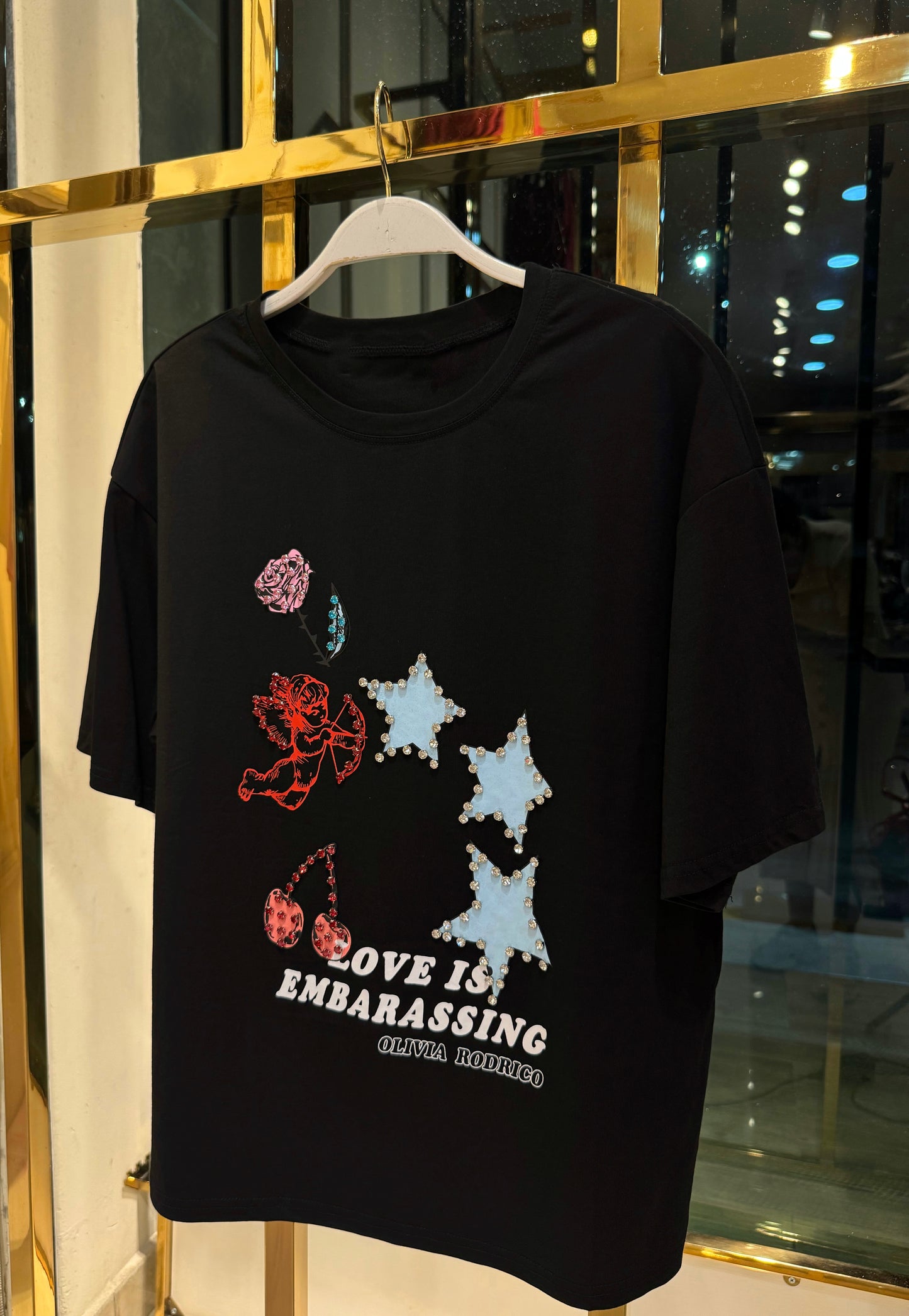 PLAYERA STARS / LOVE IS EMB