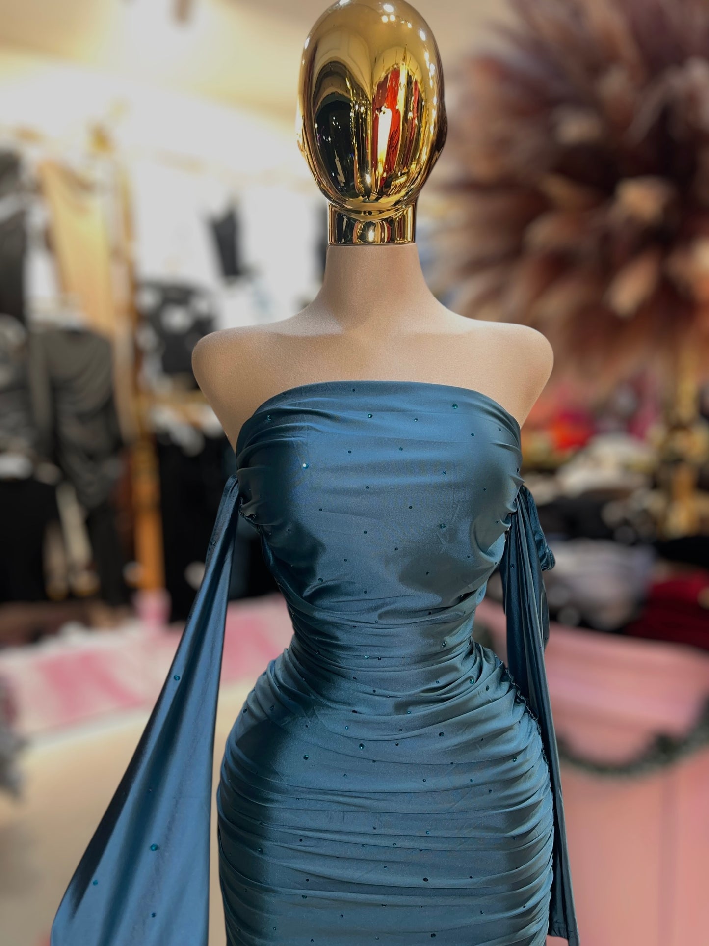 VESTIDO ROMY MIDI OFF THE SHOULDER STONES